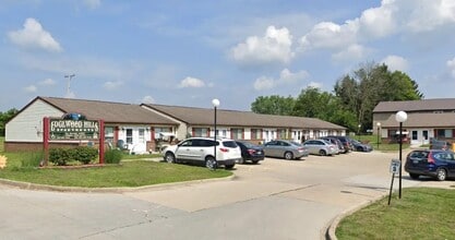 814 Gwynne St in Urbana, OH - Building Photo - Building Photo