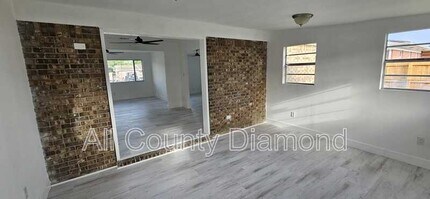 137 Santee Dr in Panama City, FL - Building Photo - Building Photo