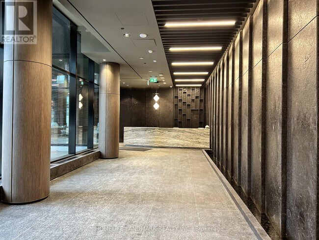 120 Broadway Ave in Toronto, ON - Building Photo - Building Photo