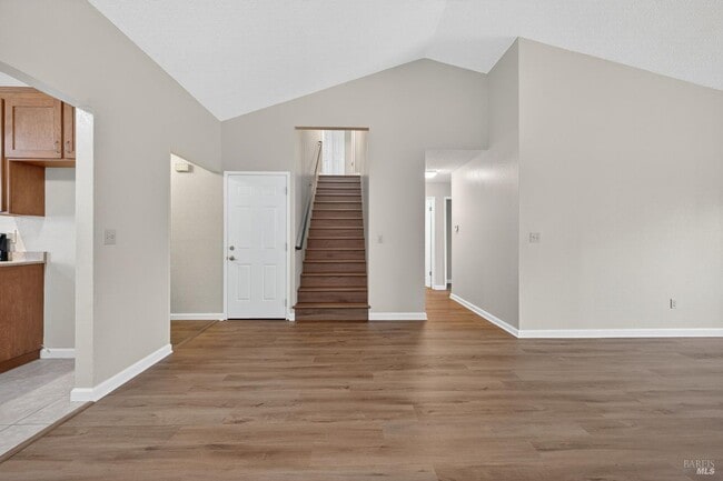 property at 4533 Hillview Ct