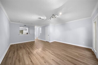 2160 Winrock Blvd in Houston, TX - Building Photo - Building Photo