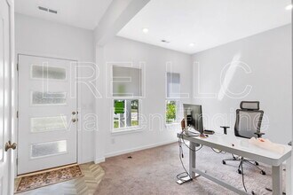 18071 Bridle Run Dr in Louisville, KY - Building Photo - Building Photo