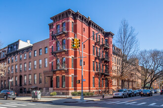 461 Washington Ave in Brooklyn, NY - Building Photo - Building Photo