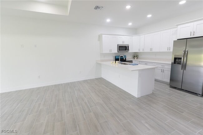 property at 871 Duplex St E