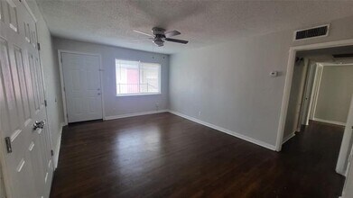 4716 Old Benbrook Rd in Fort Worth, TX - Building Photo - Building Photo