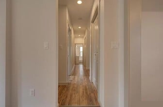 1191 SE Jefferson St, Unit Jefferson in Dallas, OR - Building Photo - Building Photo