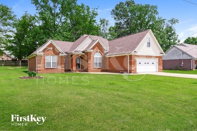 72 Farmer Trail in Atoka, TN - Building Photo - Building Photo