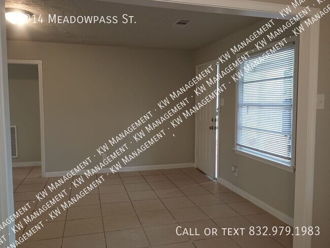 11914 Meadowpass St in Houston, TX - Building Photo - Building Photo