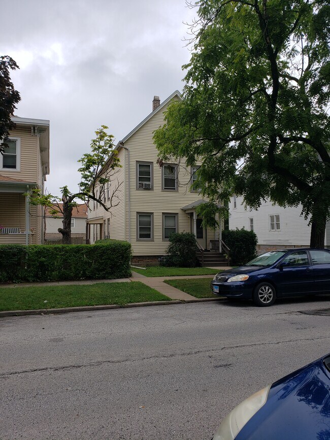 12746 Lincoln St Rentals in Blue Island, IL