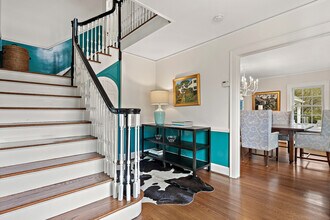3 Holmewood Ln in New Canaan, CT - Building Photo - Building Photo