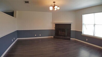 9121 Frock Ct in Austin, TX - Building Photo - Building Photo