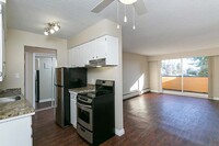 The Westport Apartments in New Westminster, BC - Building Photo - Building Photo