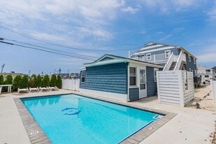 9 28th St E in Avalon, NJ - Building Photo