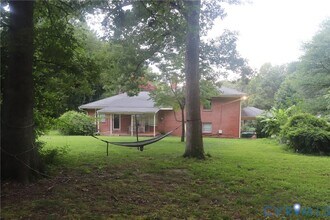 515 Danray Dr in Richmond, VA - Foto de edificio - Building Photo