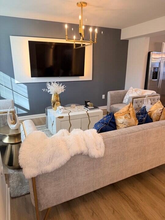 7269 Statesman Blvd in Ruther Glen, VA - Foto de edificio