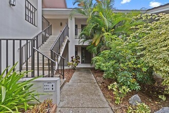 300 S Florida Ave in Tarpon Springs, FL - Foto de edificio - Building Photo