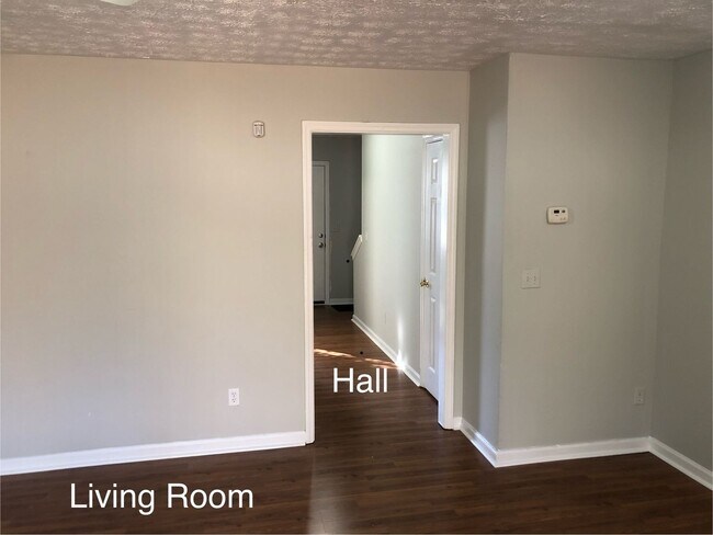 5177-5179 Ridge Forest Dr in Stone Mountain, GA - Building Photo - Building Photo