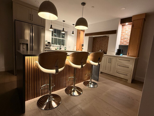 32 Birch Brook Rd in Lynn, MA - Foto de edificio - Building Photo