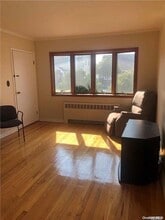 220 Pershing Pkwy in Mineola, NY - Building Photo - Building Photo