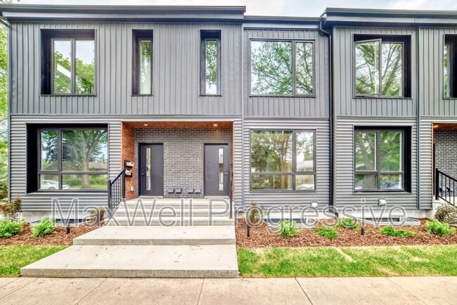 6415-6493 93 St NW in Edmonton, AB - Building Photo - Building Photo