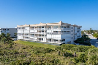 Artesia in Cape Canaveral, FL - Foto de edificio - Building Photo