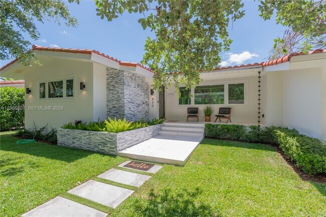 920 Alava Ave in Coral Gables, FL - Building Photo - Building Photo