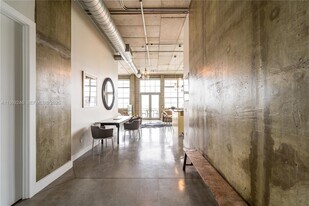 444 NW 1st Ave in Fort Lauderdale, FL - Building Photo