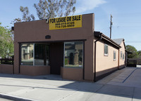 322 E Main St in San Jacinto, CA - Foto de edificio - Building Photo