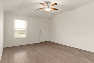 5703 Rustler Dr in Killeen, TX - Building Photo - Building Photo
