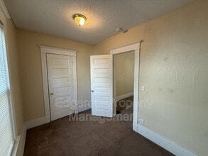 1041 Hamilton Ave NW in Grand Rapids, MI - Foto de edificio - Building Photo