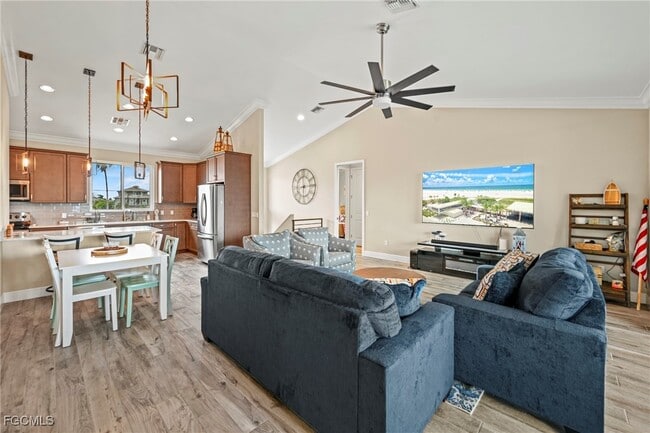 property at 256 Ibis St