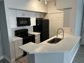 13102 Mulberry Park Dr in Orlando, FL - Building Photo - Building Photo