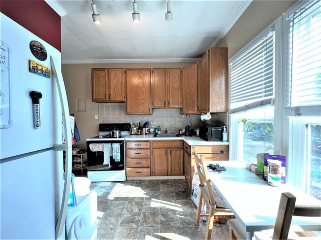 2530 College Ave, Unit 3 in Berkeley, CA - Building Photo - Building Photo