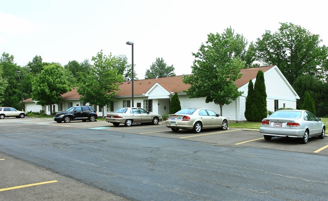 Meadow Vistas in Avon Lake, OH - Building Photo - Building Photo