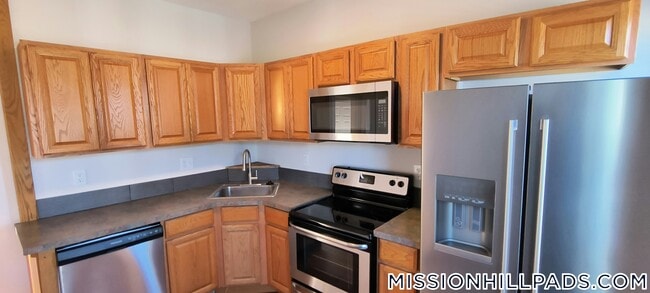 1 Folsom Ave in Boston, MA - Building Photo - Building Photo