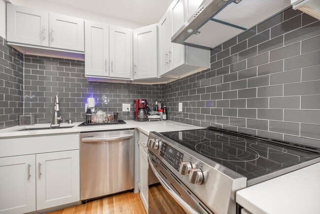 property at 286 Ferry St