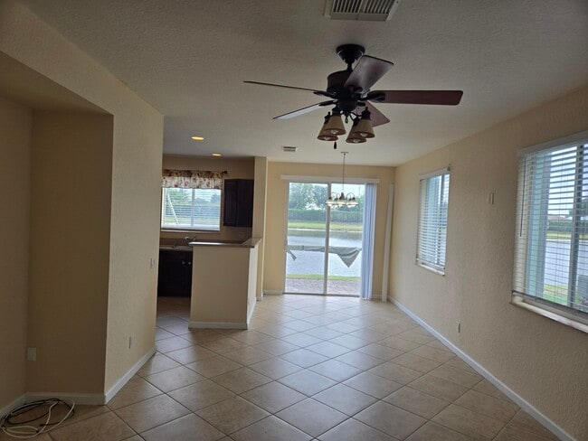 3141 Laurel Ridge Cir in Riviera Beach, FL - Building Photo - Building Photo