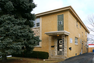 303 S Hale St in Addison, IL - Building Photo - Building Photo