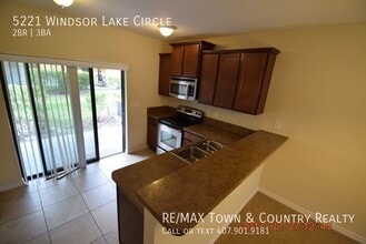 5221 Windsor Lake Cir in Sanford, FL - Building Photo - Building Photo