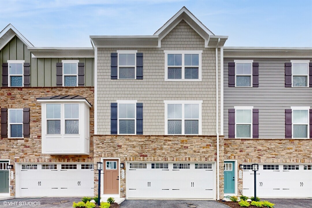 6804 Sycamore Way in Gibsonia, PA - Foto de edificio