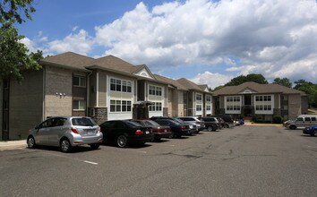 The Encore in Alexandria, VA - Foto de edificio - Building Photo