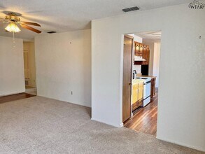 1513 Hursh Ave in Wichita Falls, TX - Foto de edificio - Building Photo