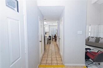 426 Rossiter St in Corpus Christi, TX - Building Photo - Building Photo