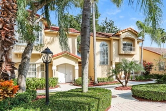 21563 SW 87th Ct in Cutler Bay, FL - Foto de edificio - Building Photo