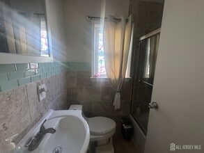 15 Livingston Ave in Avenel, NJ - Building Photo - Building Photo
