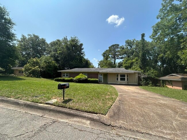 property at 811 Bahama Dr