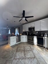 126 Haverhill St in Methuen, MA - Foto de edificio - Building Photo