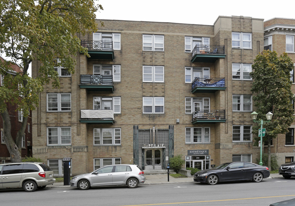 1362-1364 Bernard in Montréal, QC - Building Photo