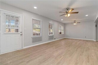 365 Kemolay Rd SW in Mableton, GA - Building Photo - Building Photo