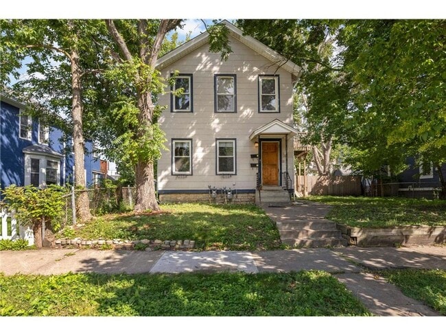 property at 32 Douglas St